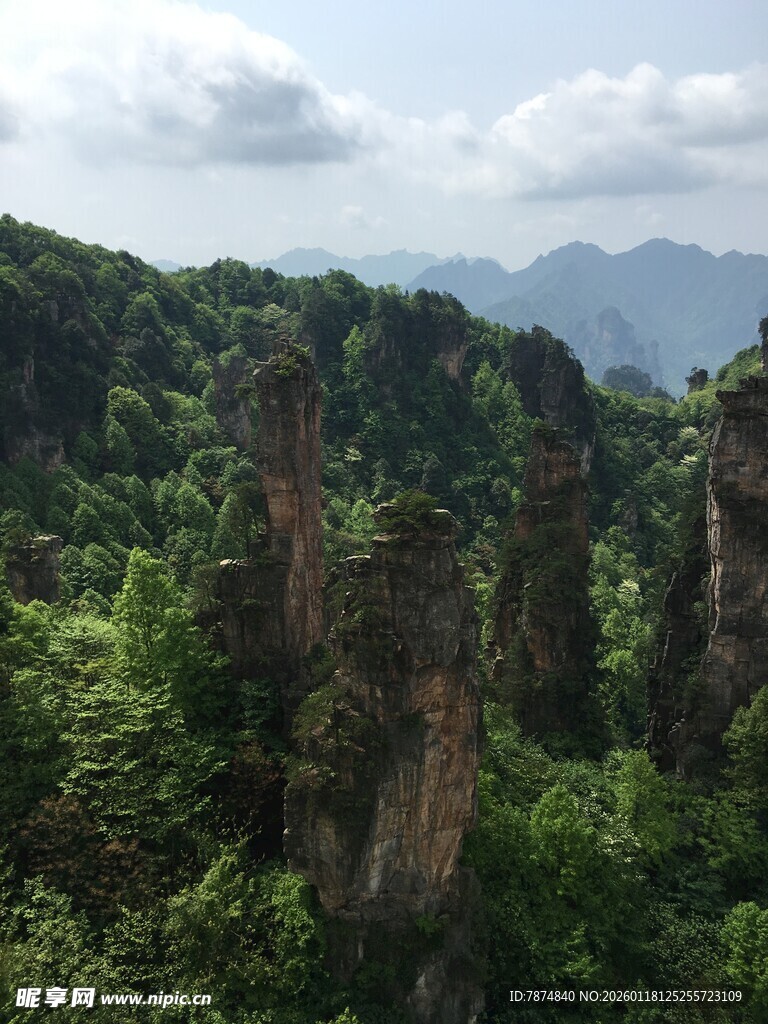 张家界奇峰异石景观