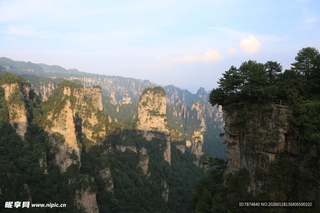 张家界奇峰美景