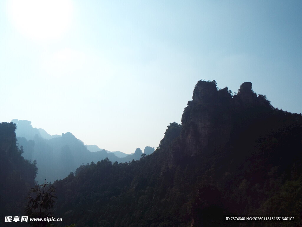 壮丽山景 尽显自然之美