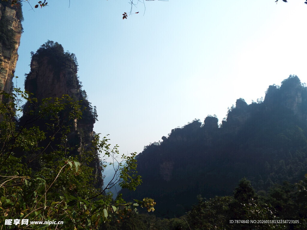 壮丽山峰景色