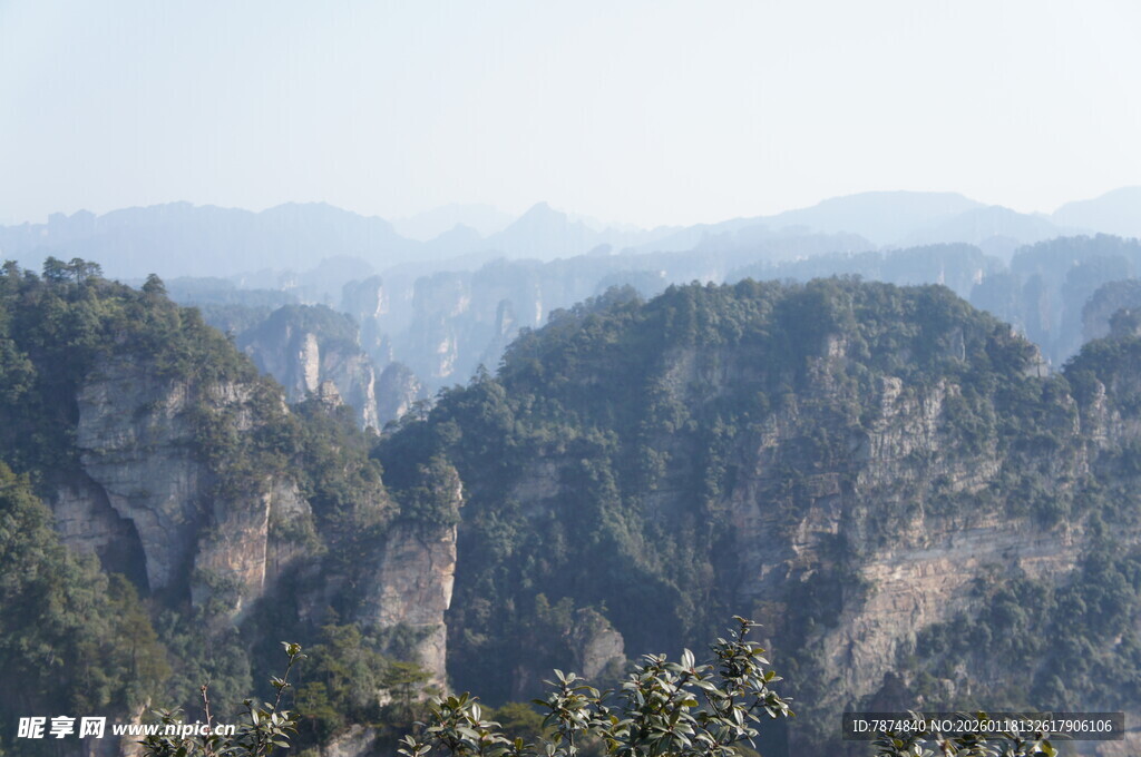 壮丽群山景观