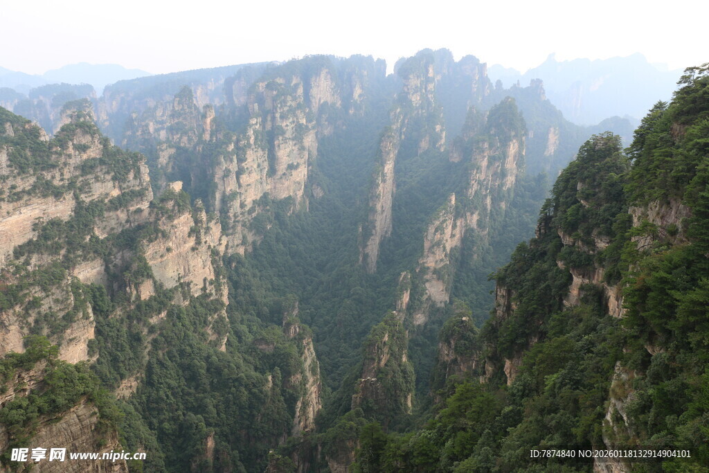 壮丽张家界奇峰景观