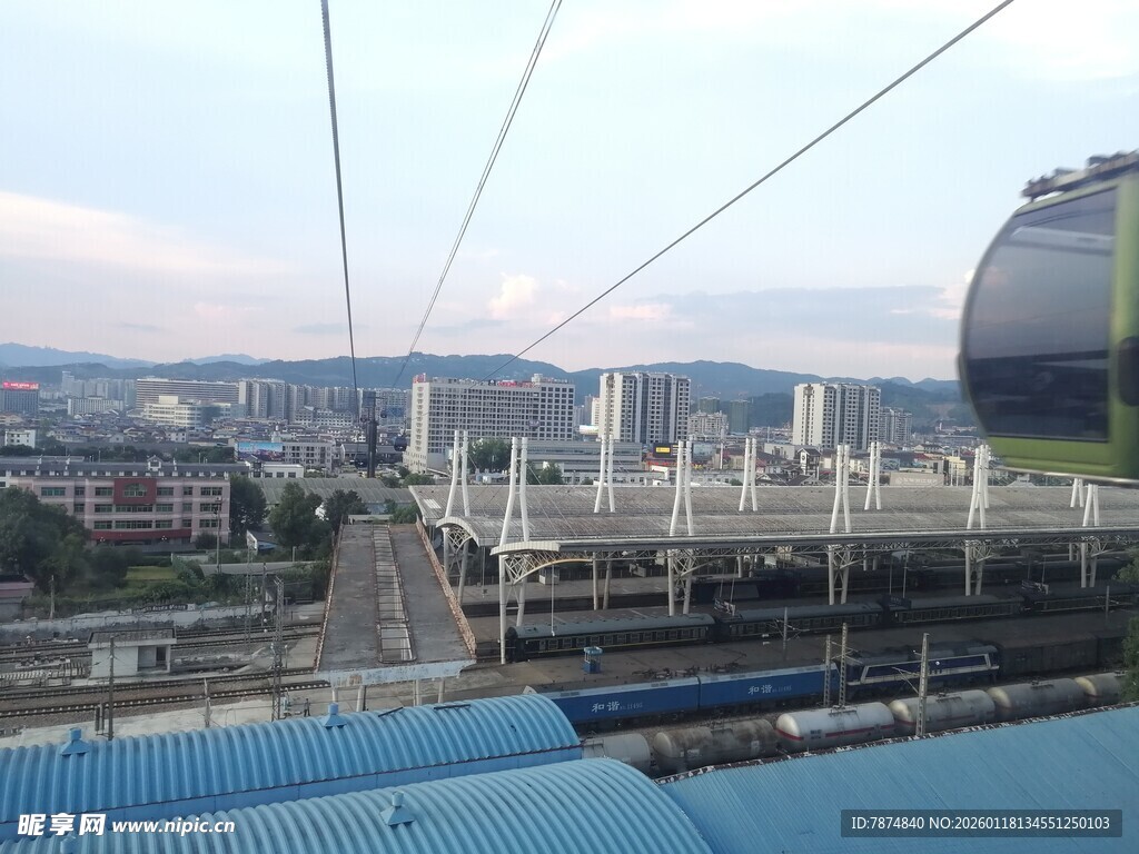 城市缆车景观