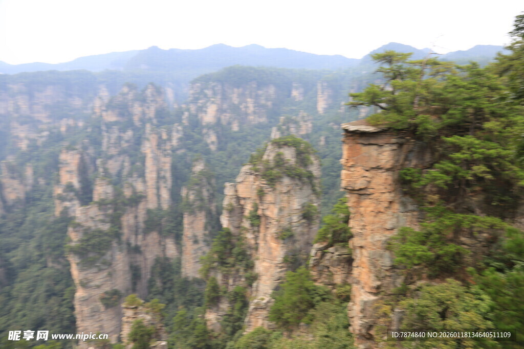 张家界奇峰峻岭壮美景观