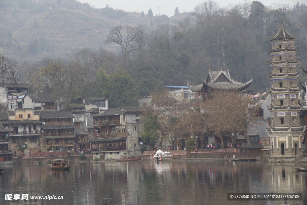 江南水乡古镇湖景风光