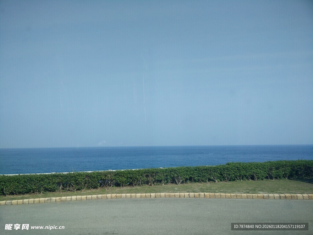 海边空旷场地风景