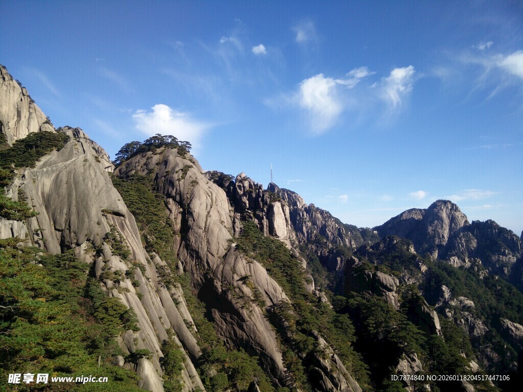 壮丽黄山山峰景色