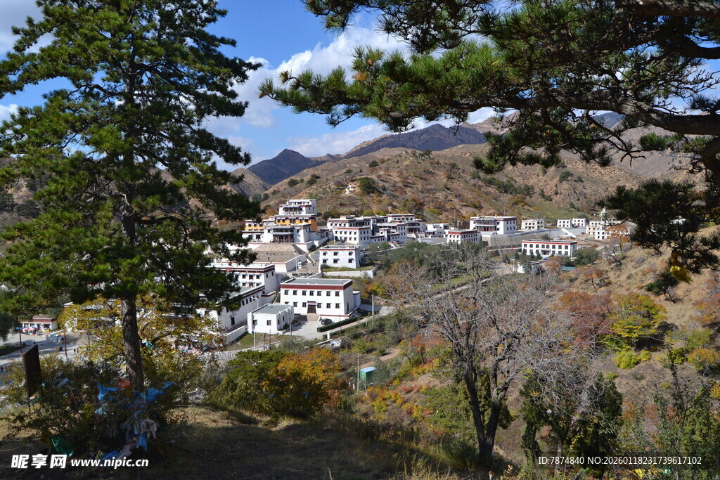 山间村落美景