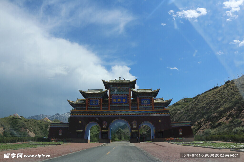 中式古建筑牌楼风景