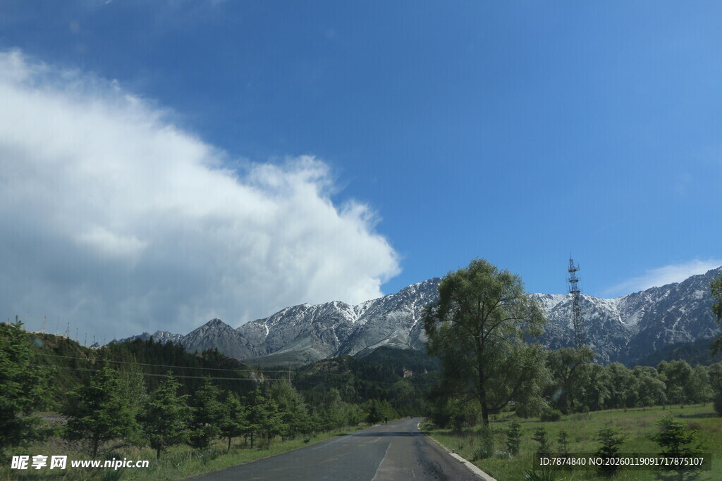 山间公路美景