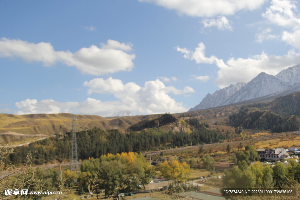 秋日山间美景