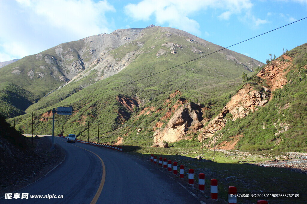 山间公路美景