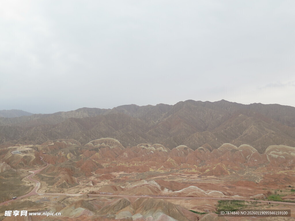 壮丽丹霞地貌景观