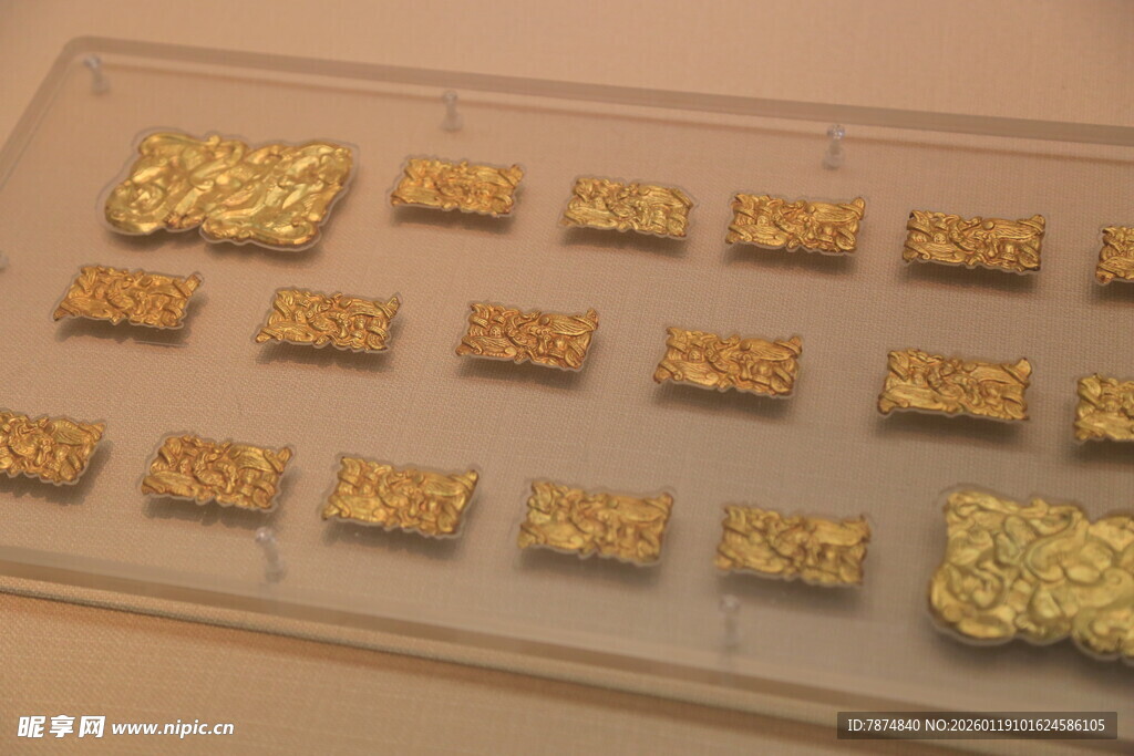 古代金饰展品展示