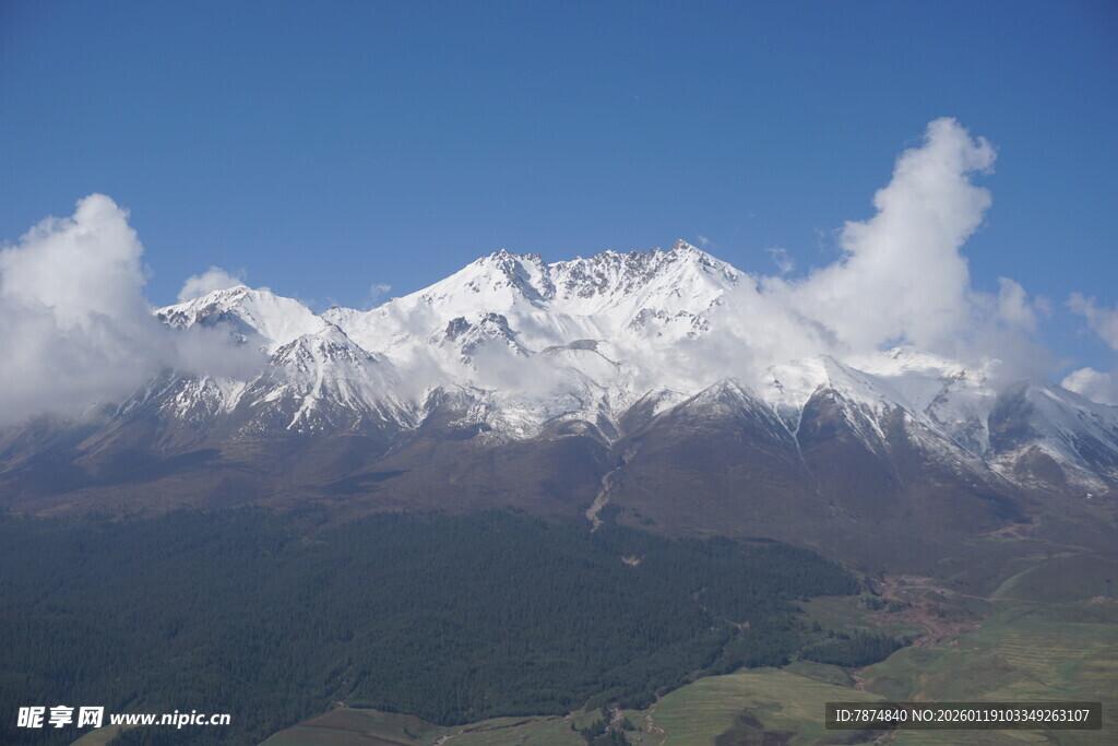 雪山美景