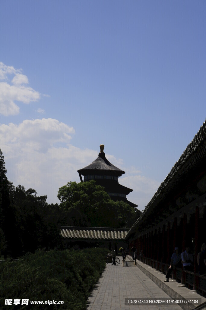 古建庭院中的宁静景致