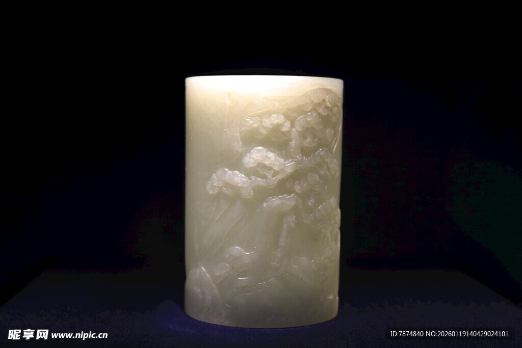 白玉雕刻蜡烛形精美摆件