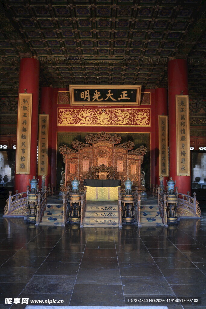 故宫太和殿内景