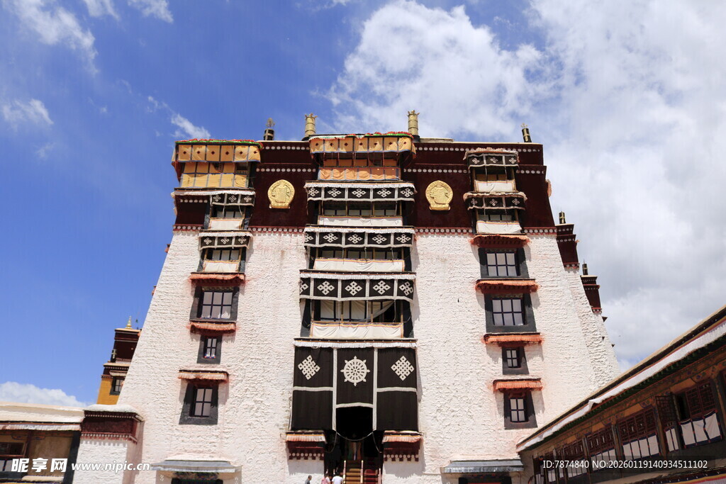 藏式风格建筑外观