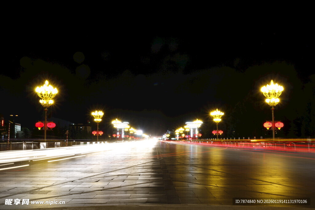 夜晚城市街道灯光美景