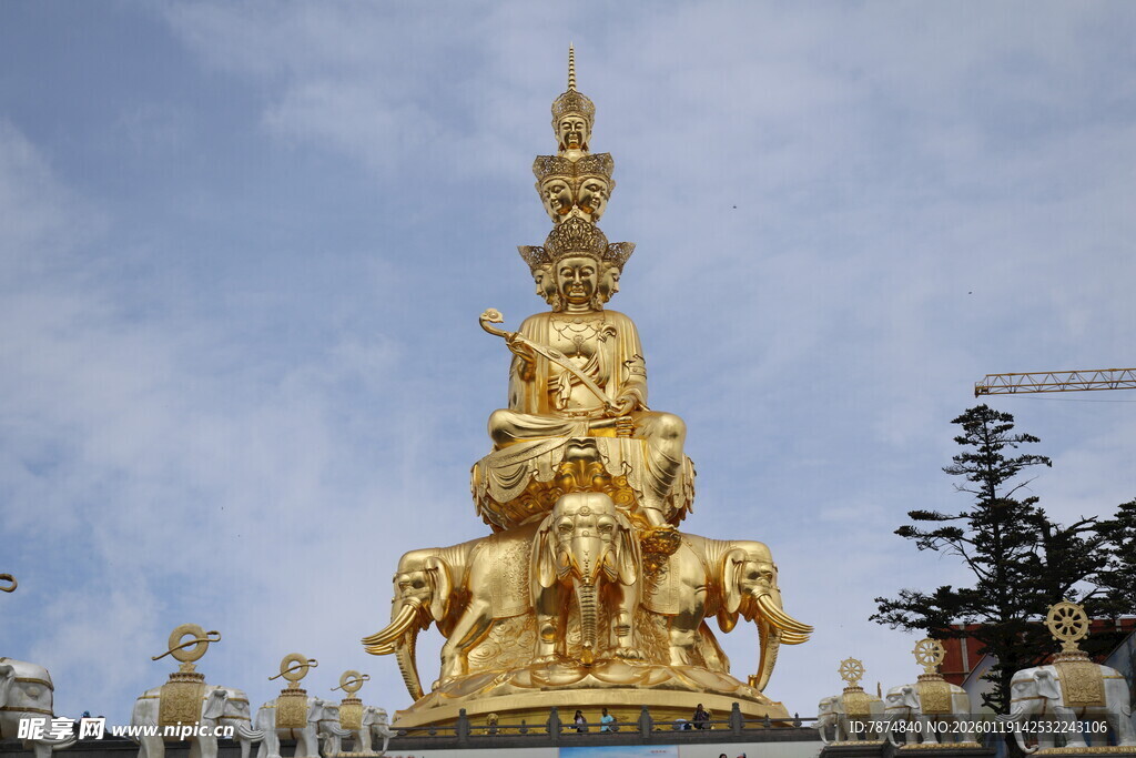 金色多象宝塔景观