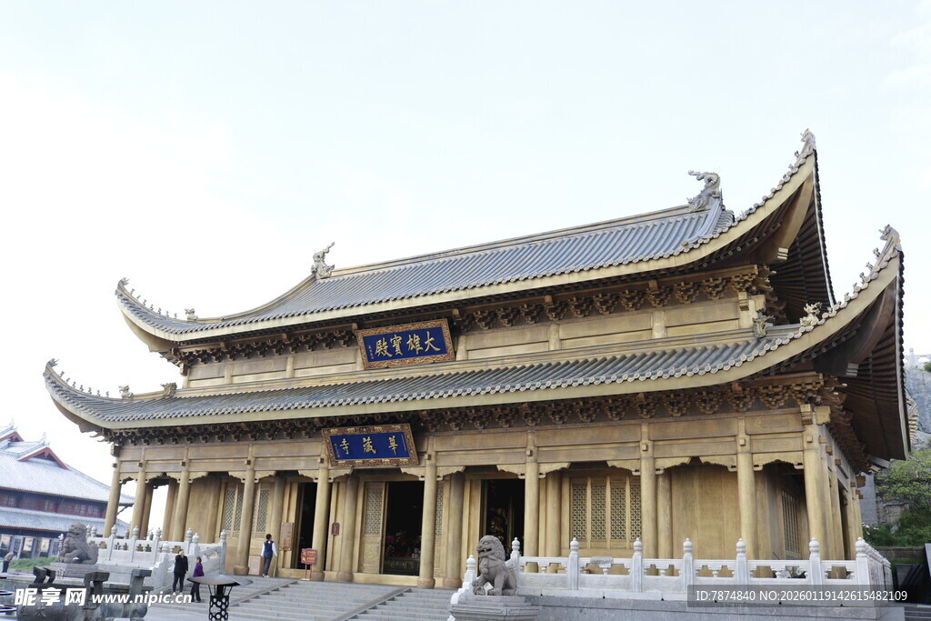 中式古建筑寺庙外观