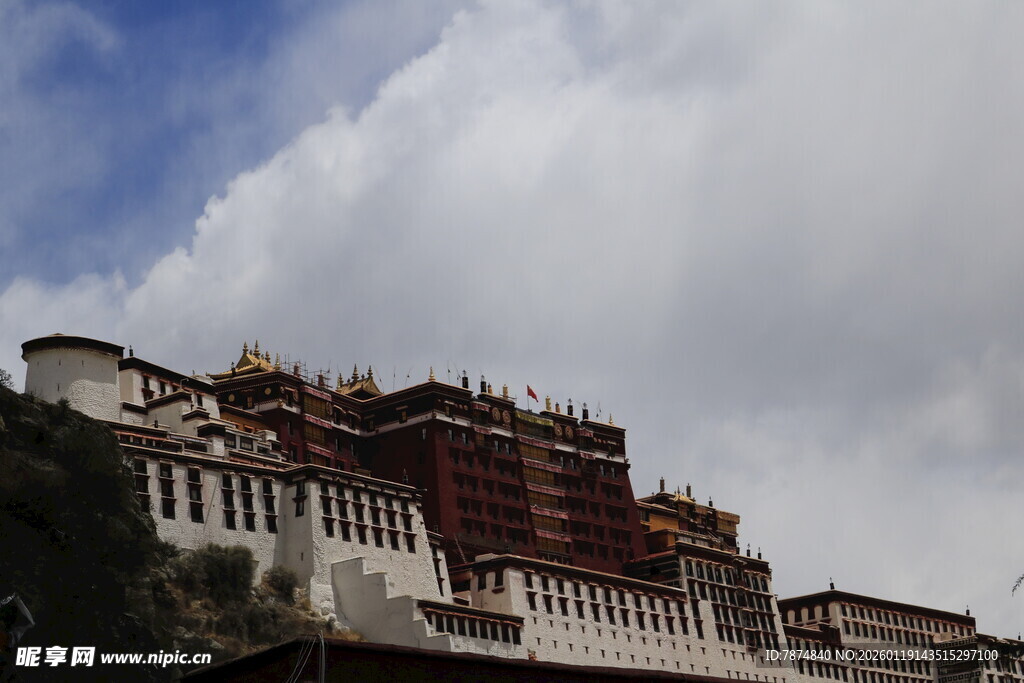 布达拉宫壮丽景致