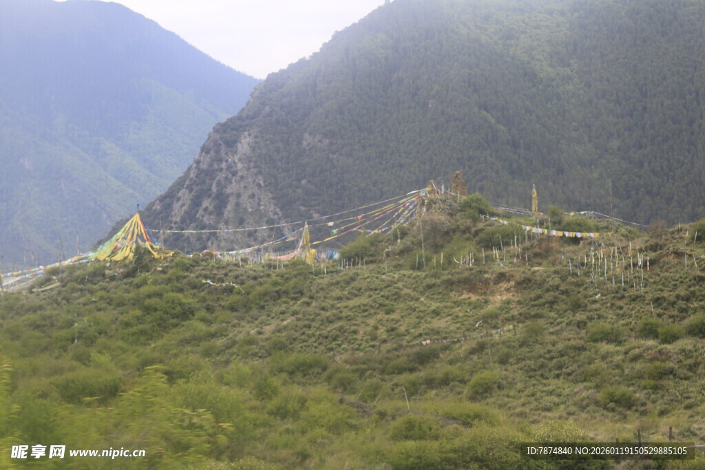 山间施工场景