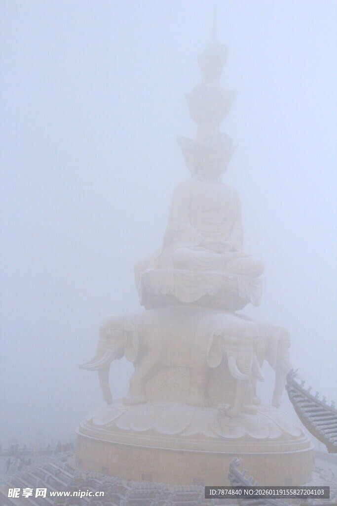 精美白色雕塑喷泉景观