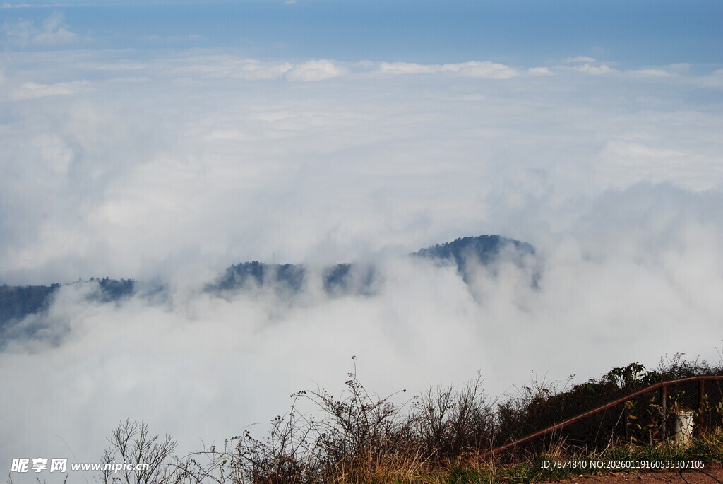 山间云海美景