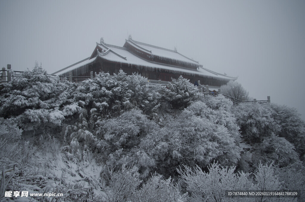 雪覆古建筑 银装素裹之景