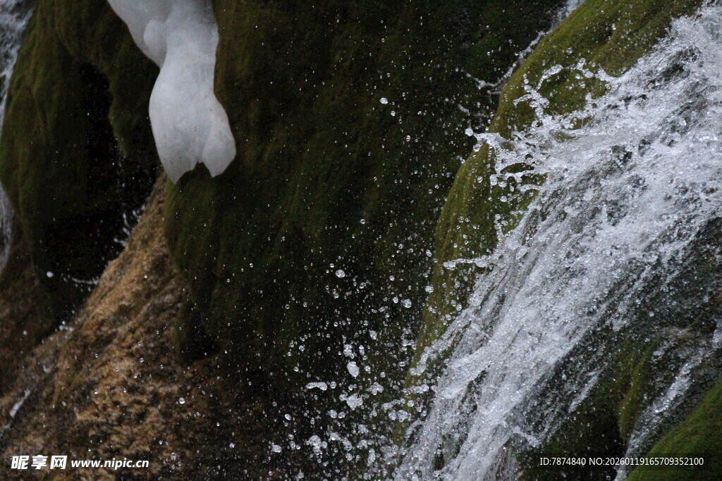 山间飞瀑 灵动自然之景