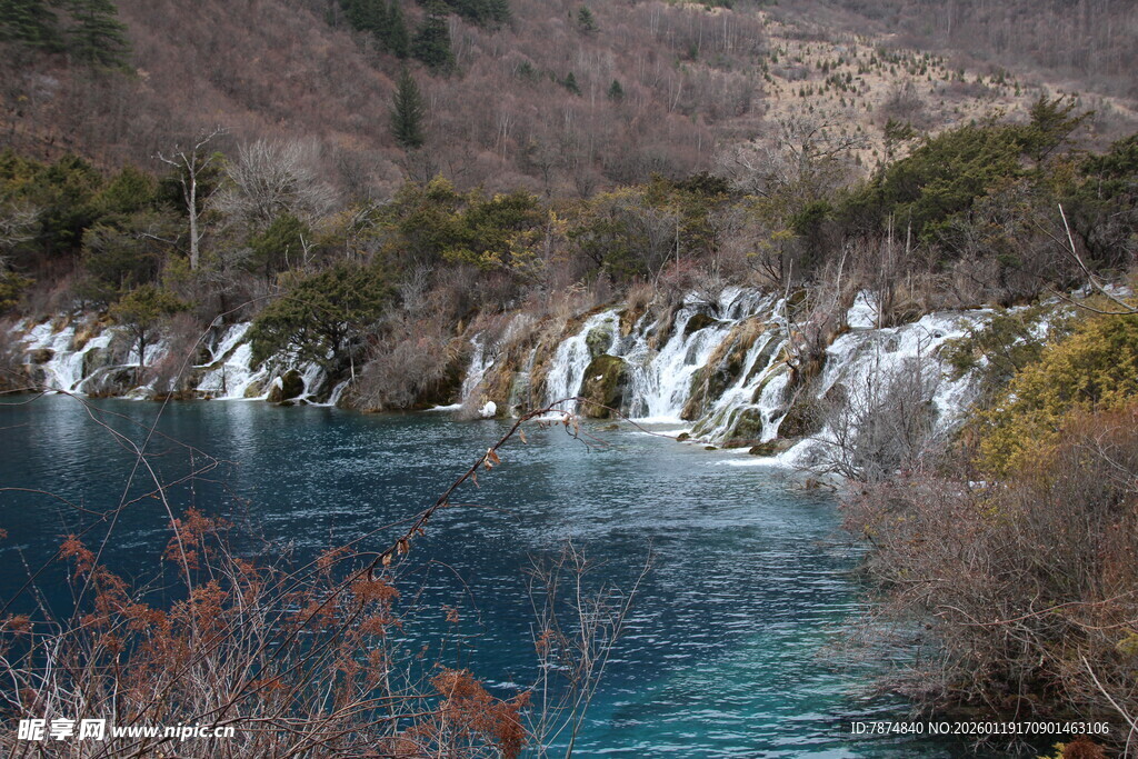 九寨沟蓝湖美景