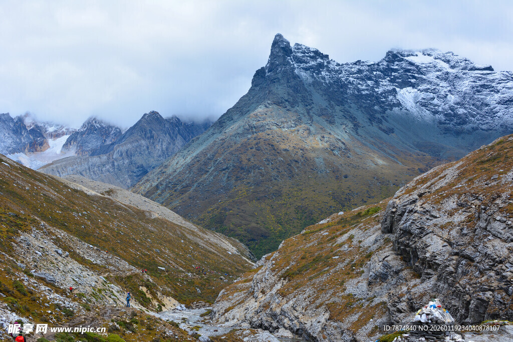 壮丽高山景观 稻城