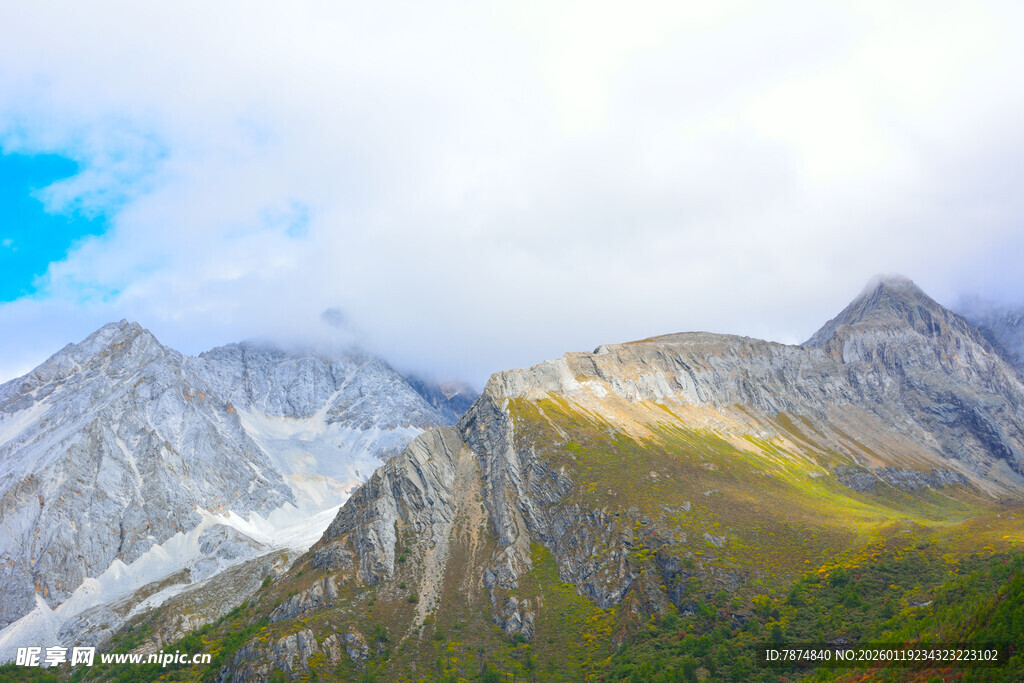 壮丽雪山美景 稻城