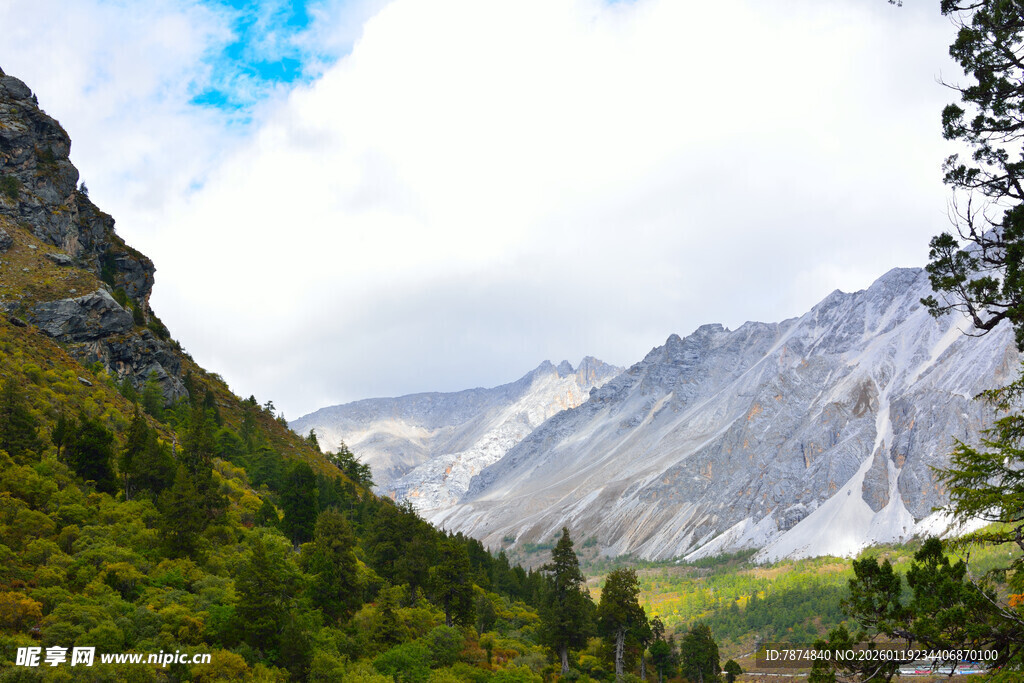 山间绿野 壮丽山景风光