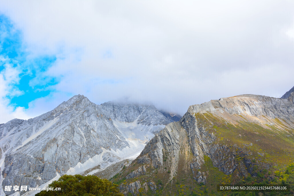 壮丽雪山风景 稻城
