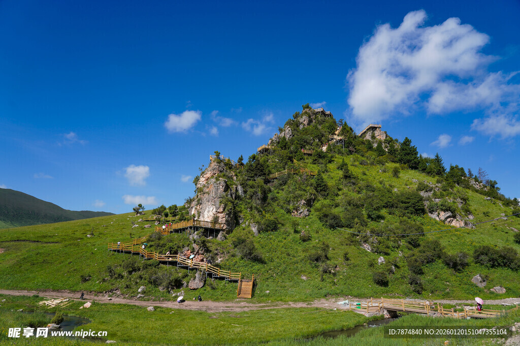 青山翠岭 蓝天白云美景