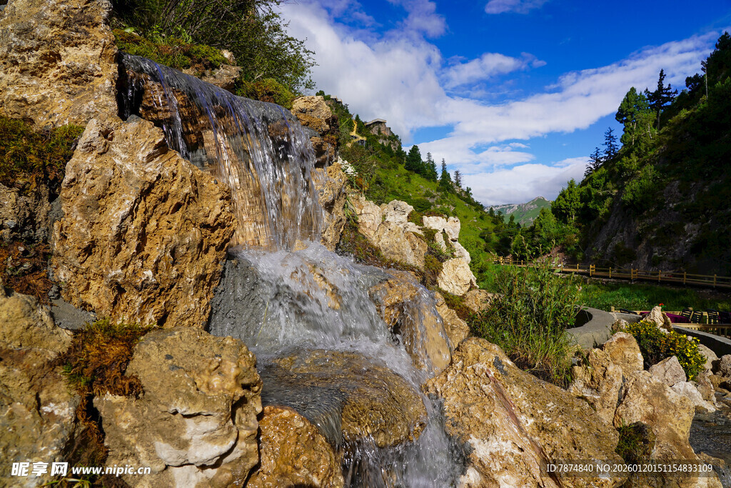 山间小瀑布 自然美景