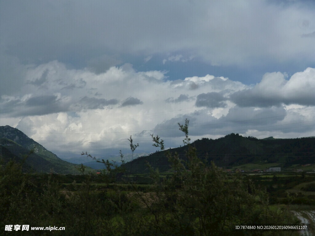 山间云景 自然清新风光
