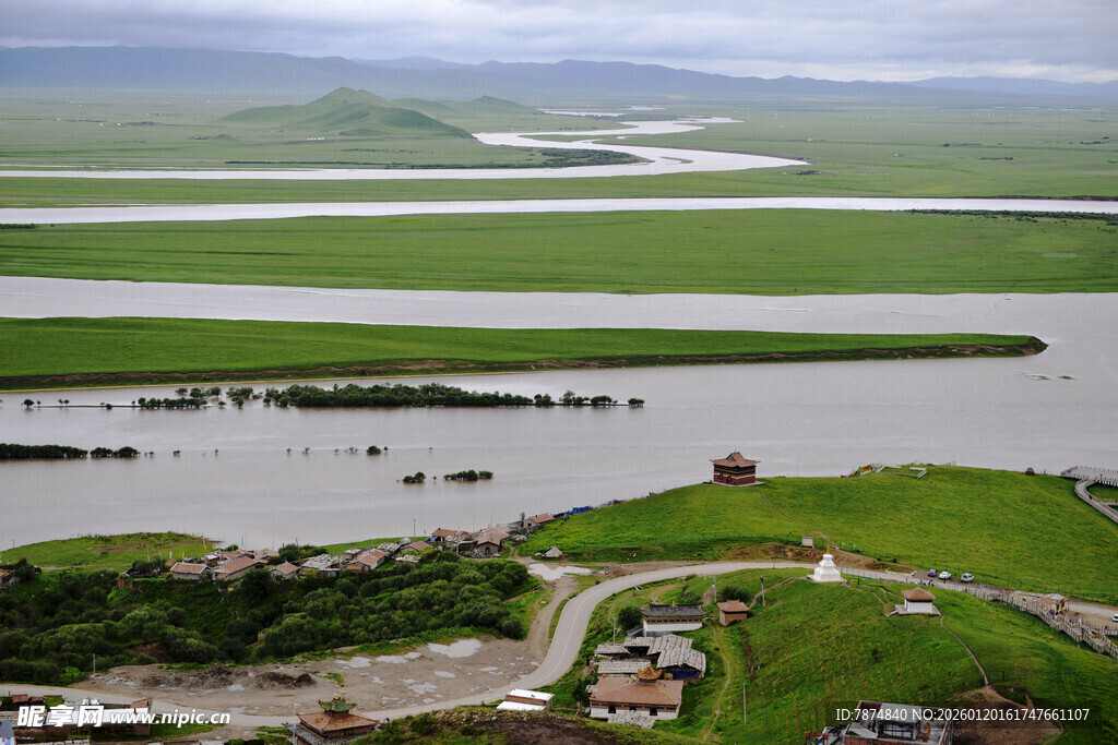 草原河畔风光美景
