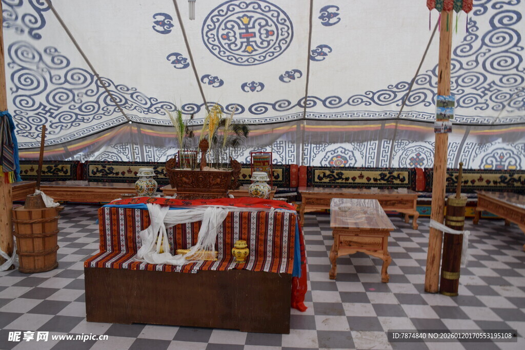 传统室内布置的精致空间