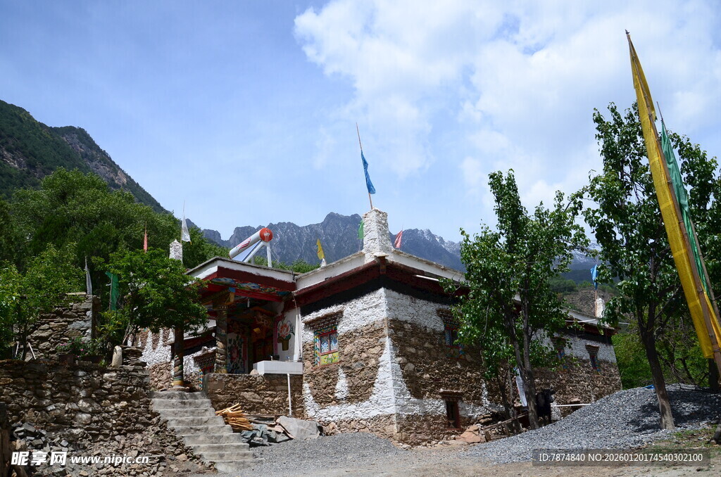 山间藏式建筑景观
