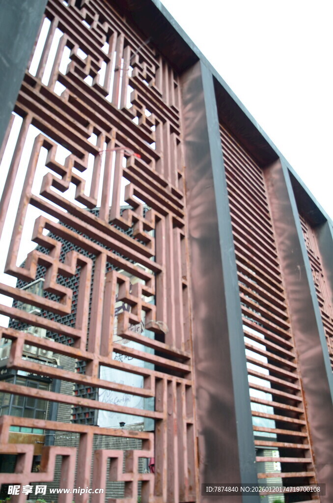 中式镂空雕花金属装饰板