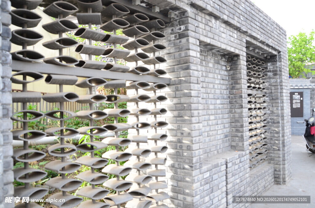 创意鞋墙装饰的独特建筑