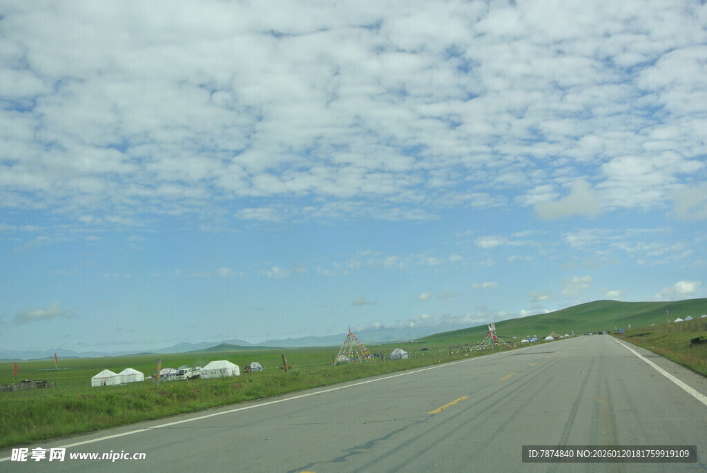 草原公路风景