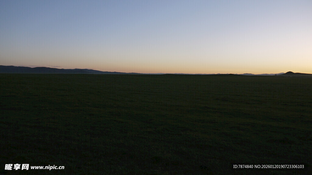 草原暮色风景
