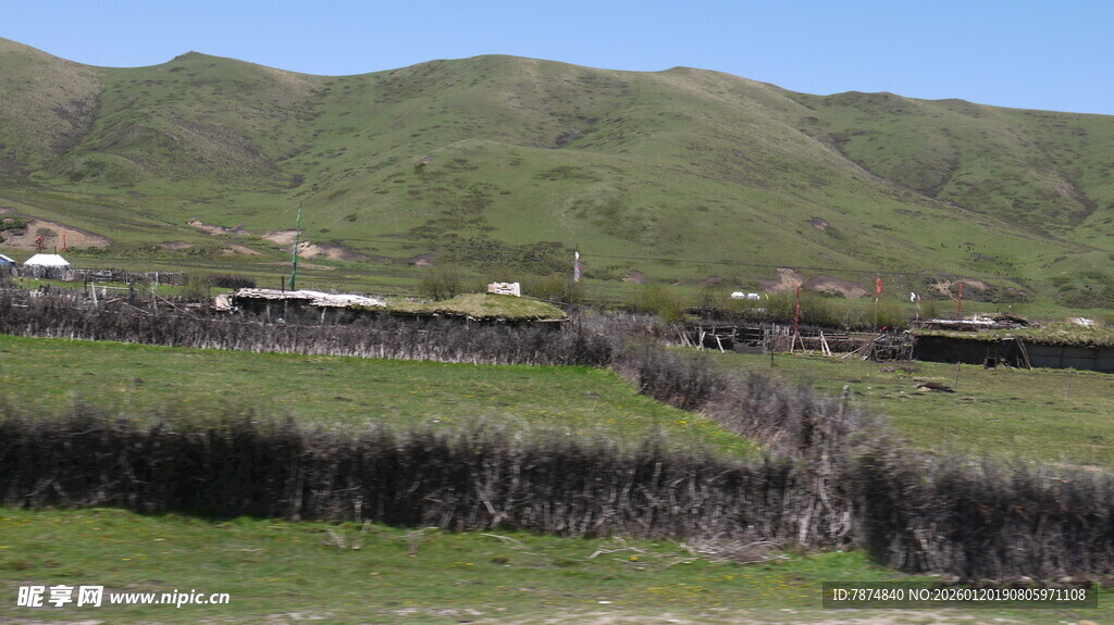 乡村山野间的宁静景致