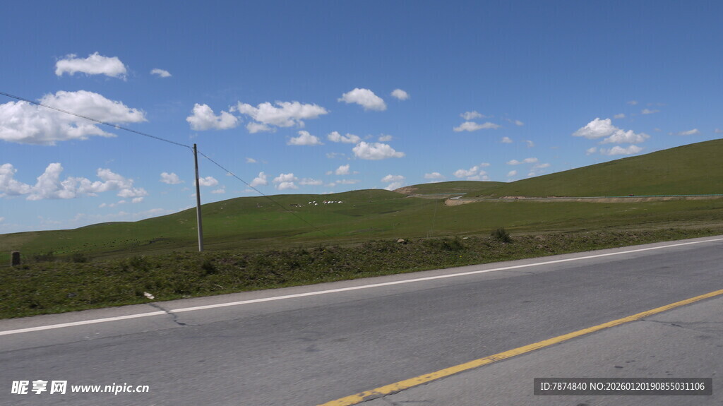 草原公路风景