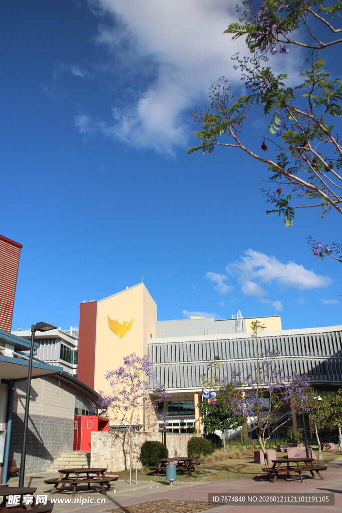 户外多彩建筑景观